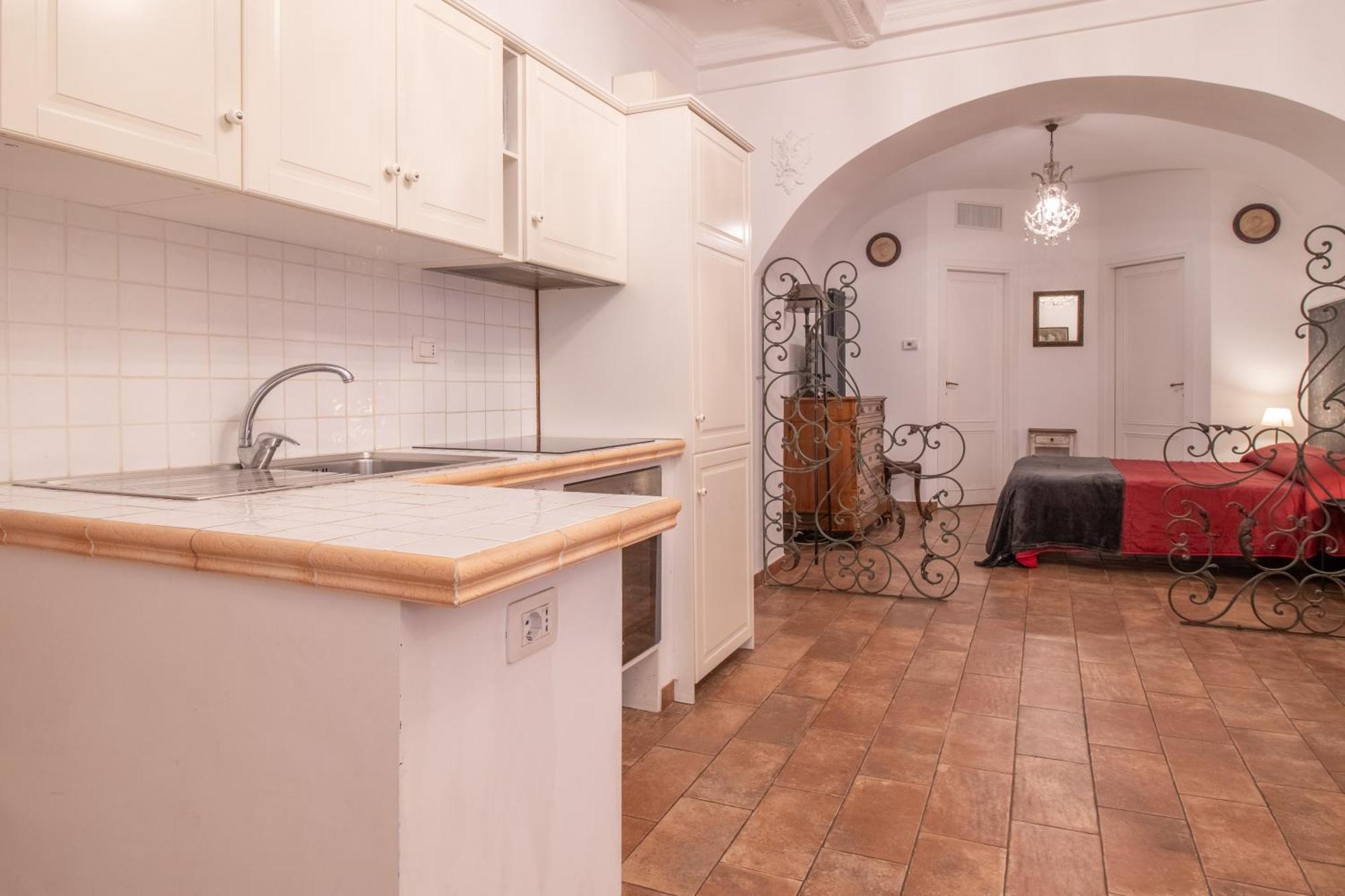 Boschetto 58, Rome